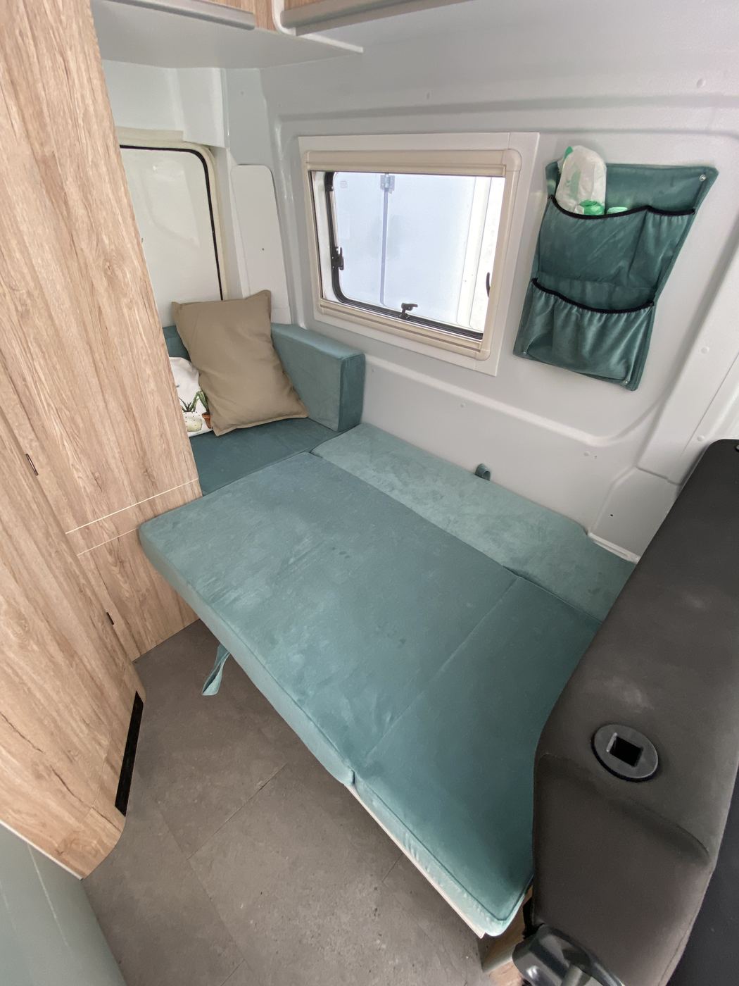 Utopia 540 Lounge, divano letto aperto